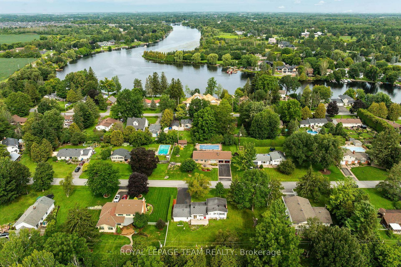1016 Boucher Crescent • Manotick, ON photo 37