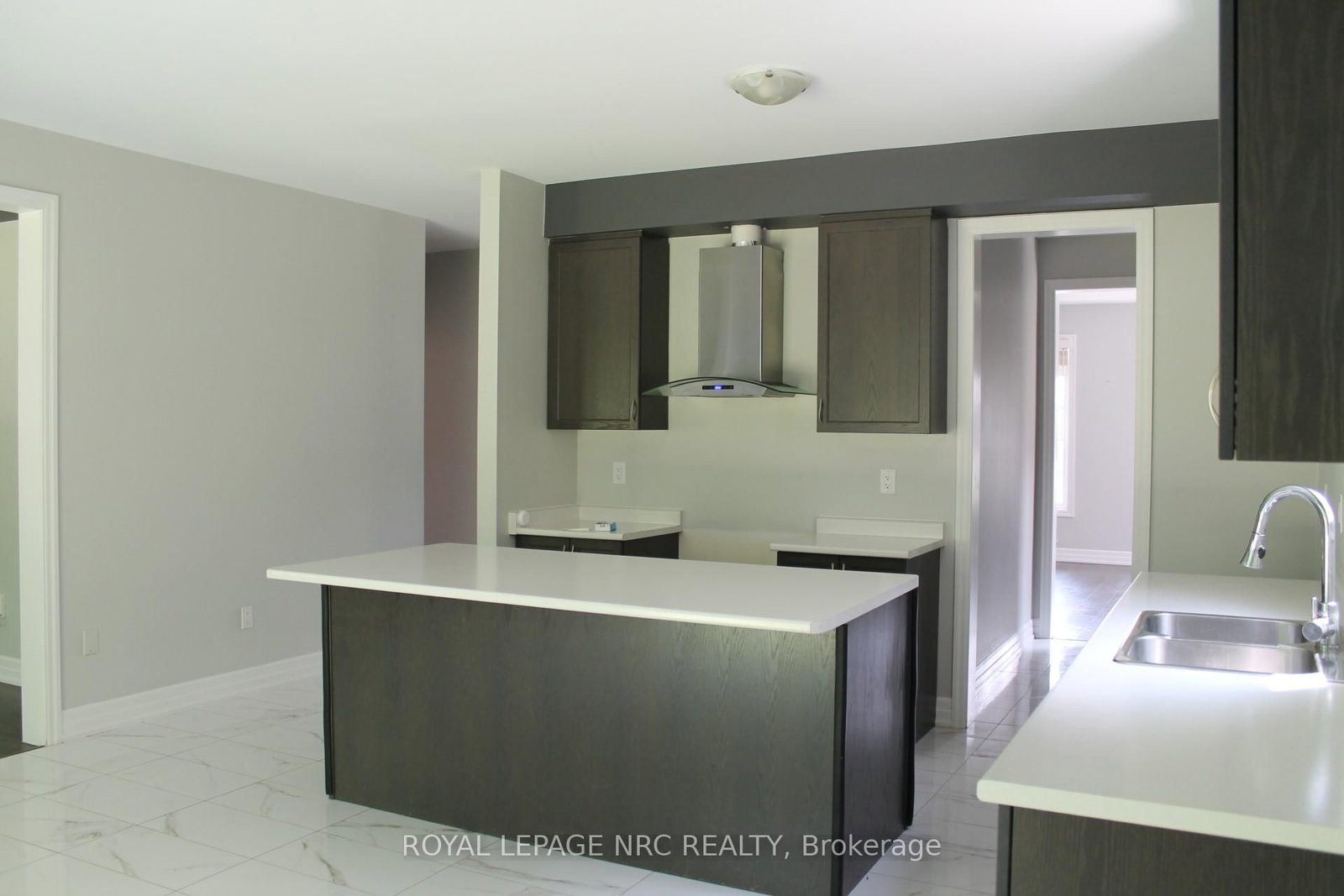 9397 Tallgrass Avenue • Niagara Falls, ON photo 11