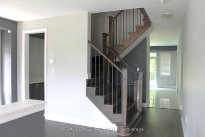 9397 Tallgrass Avenue • Niagara Falls, ON photo 4