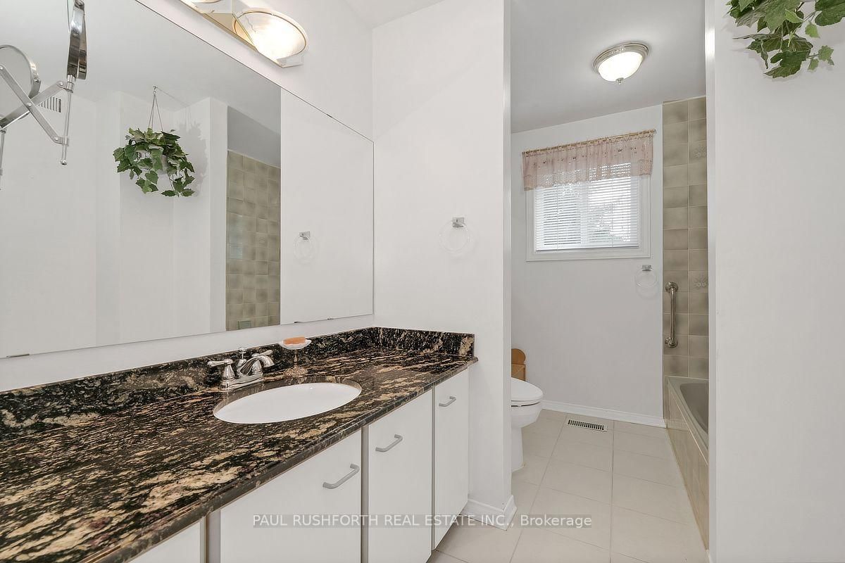 41 Morgans Grant Way • Kanata, ON photo 17