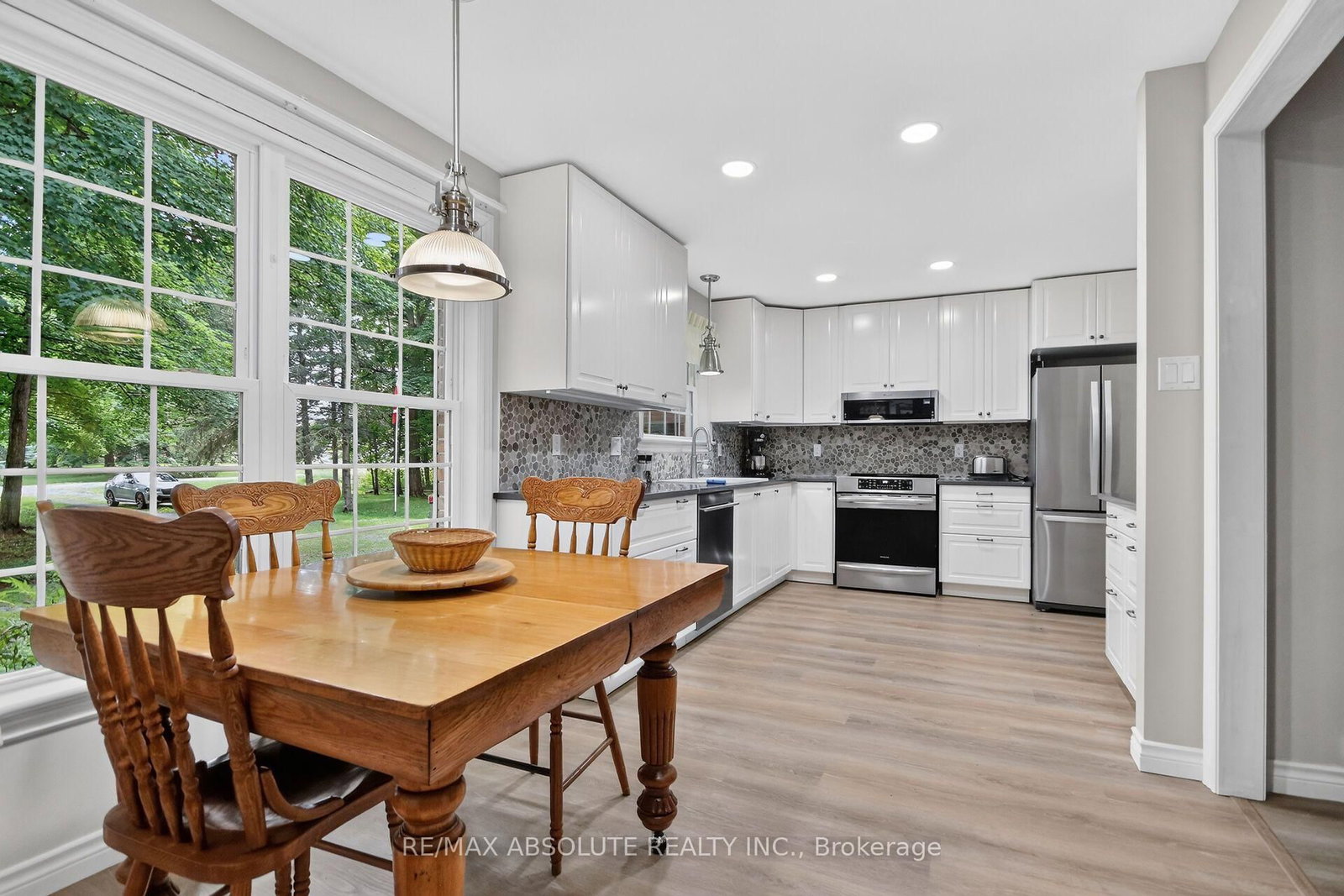 1985 Beach Road • North Grenville, ON photo 12