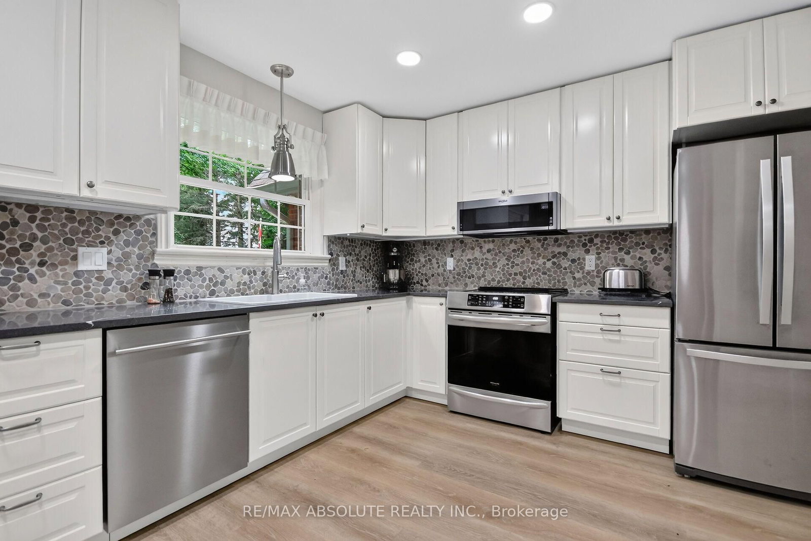 1985 Beach Road • North Grenville, ON photo 15