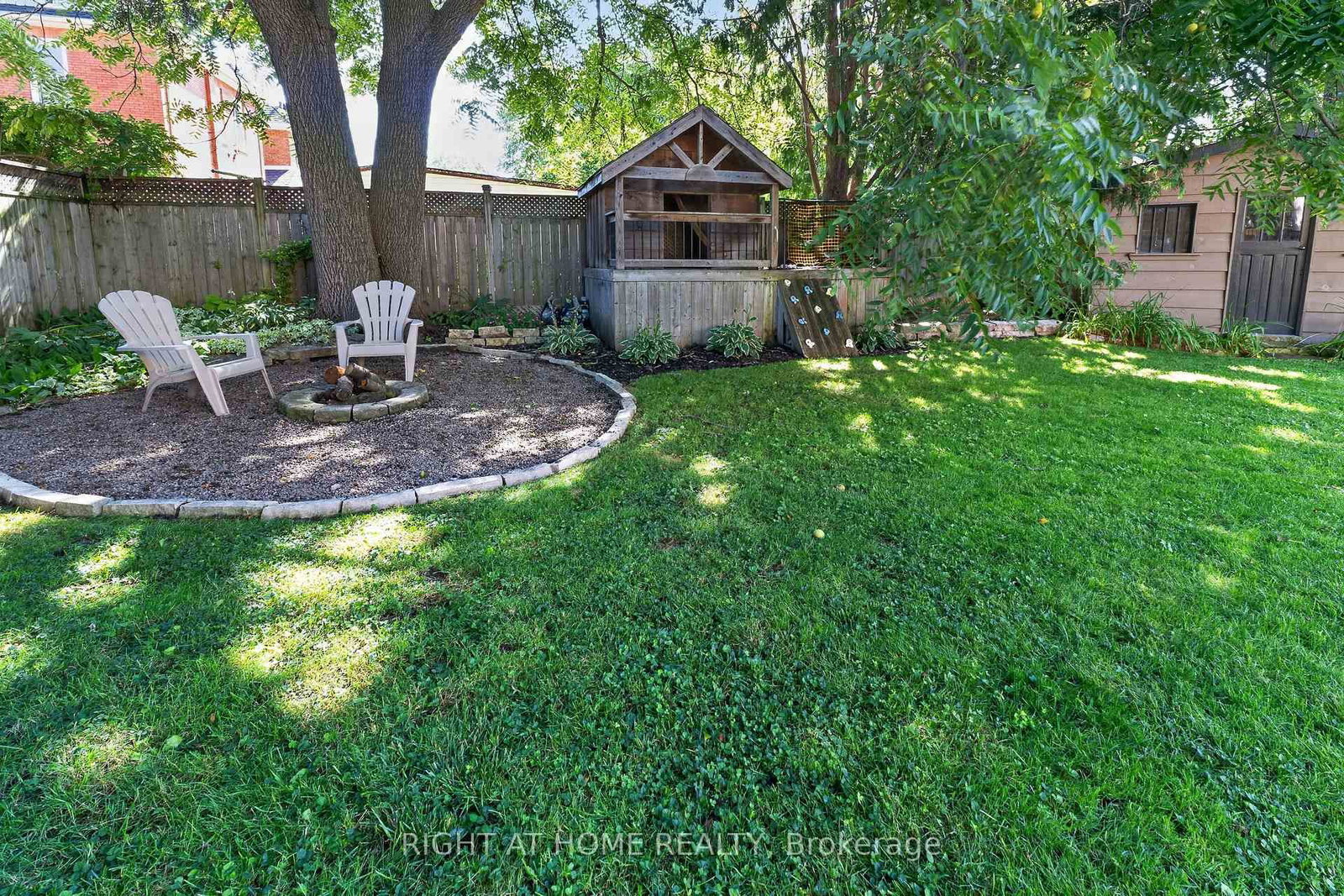 41 Hincks Street • St. Thomas, ON photo 36