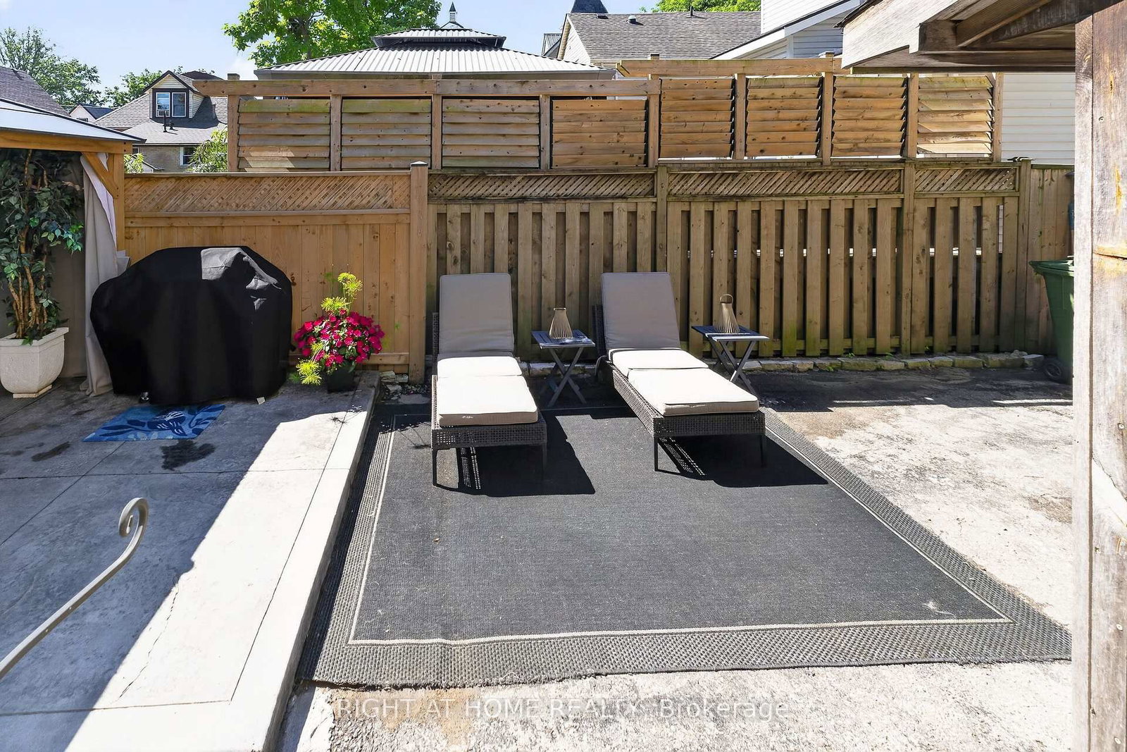41 Hincks Street • St. Thomas, ON photo 38