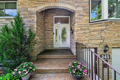 245 Corrie Crescent • Waterloo, ON photo 8