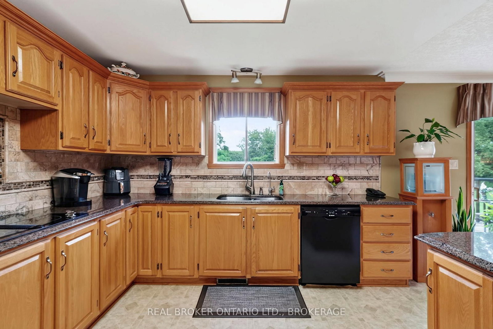 6495 Clifford Avenue • South Glengarry, ON photo 13
