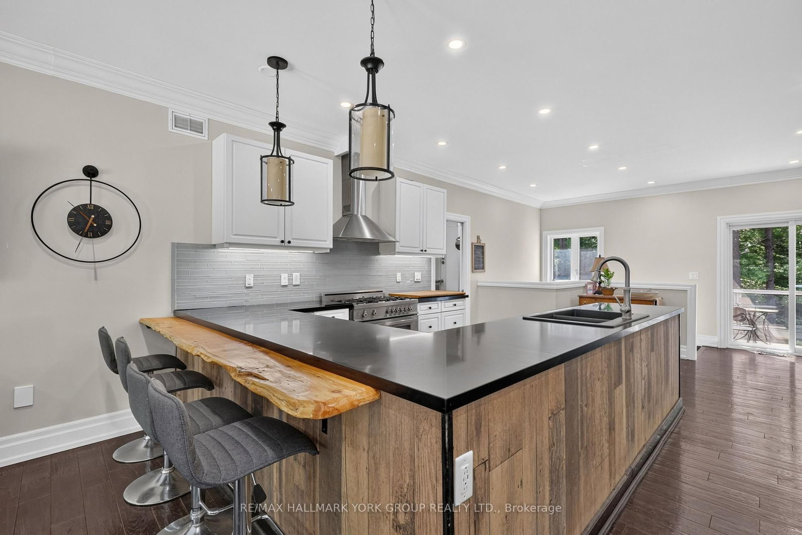 2285 Southwood Road • Gravenhurst, ON photo 29