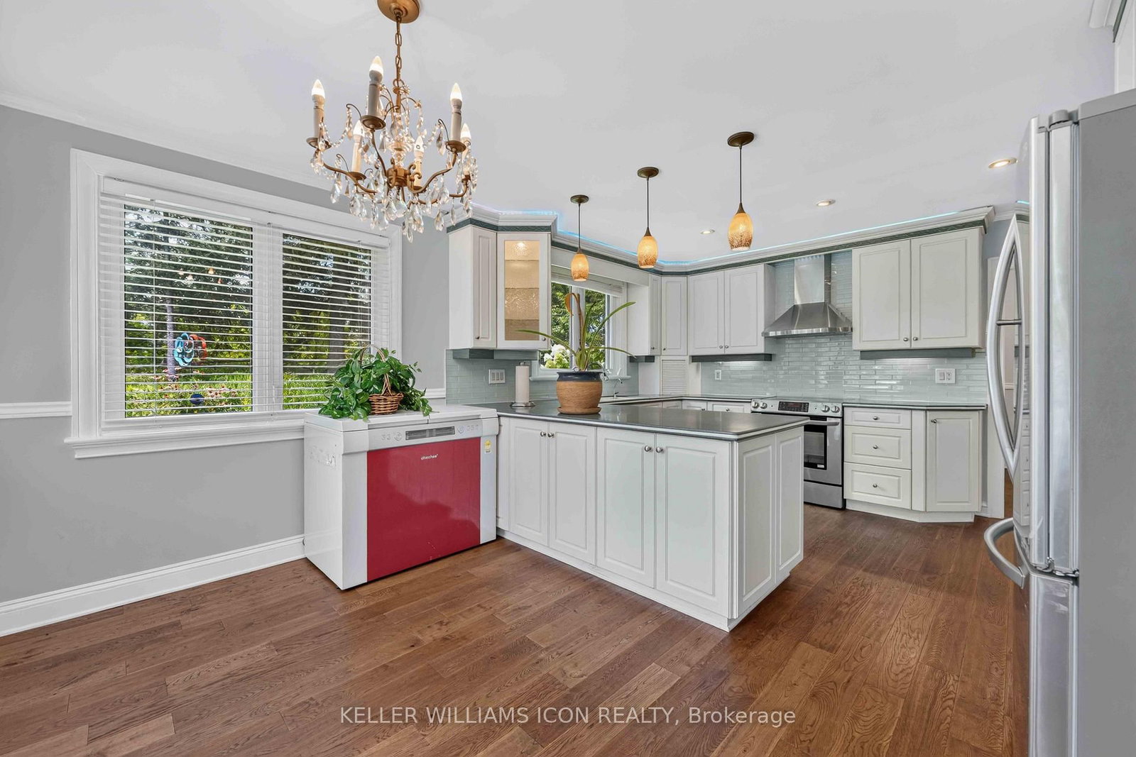 2770 Prince Of Wales Drive • Ottawa, ON photo 14