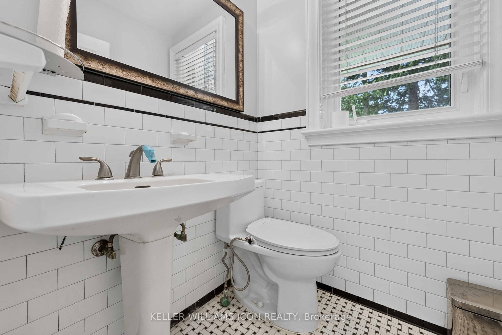 2770 Prince Of Wales Drive • Ottawa, ON photo 15