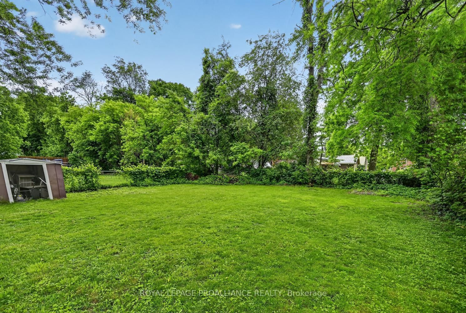 59 Abbott Street • Brockville, ON photo 26