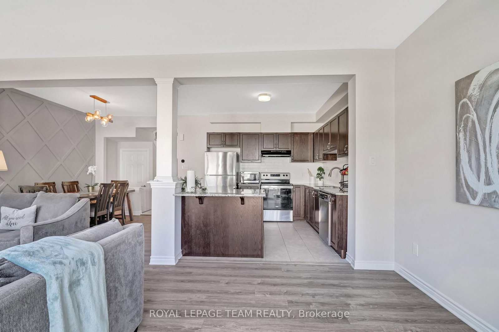 770 Brittanic Road • Ottawa, ON photo 11