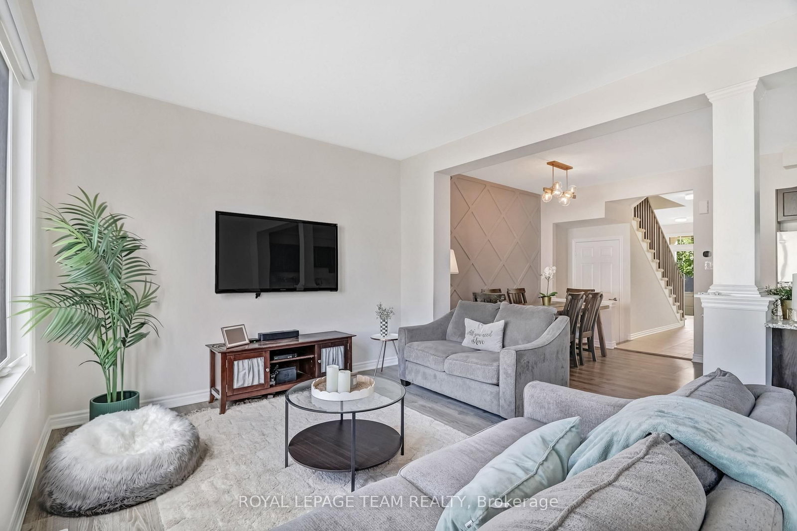 770 Brittanic Road • Ottawa, ON photo 12