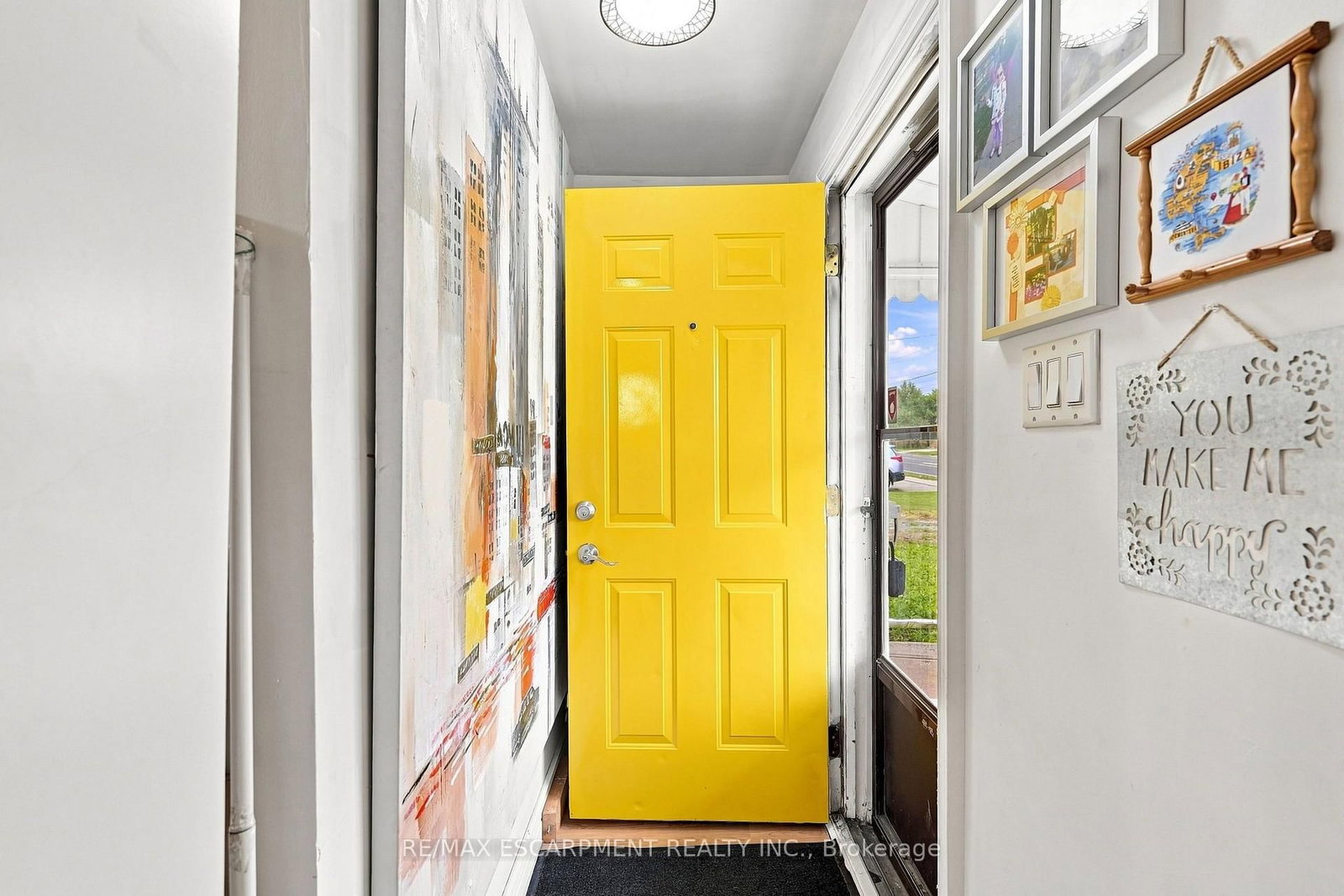 328 Woodward Avenue • Hamilton, ON photo 3