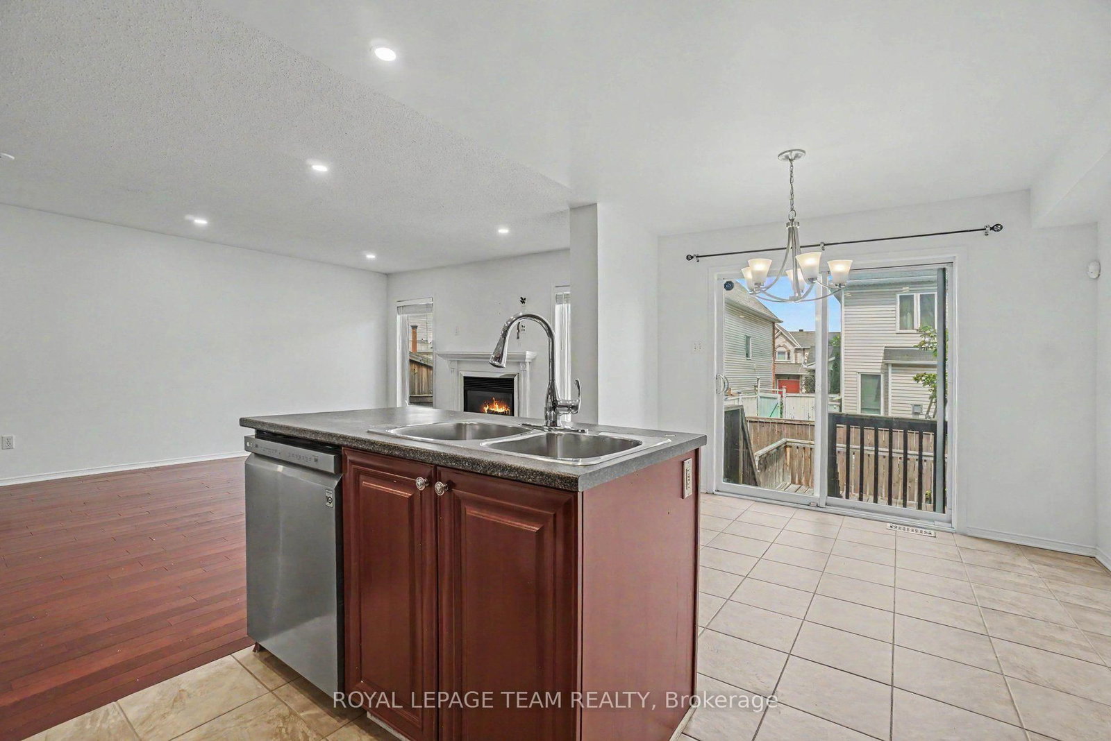 13 Stoneleigh Street • Ottawa, ON photo 14