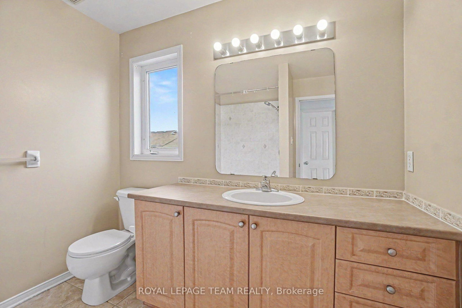 13 Stoneleigh Street • Ottawa, ON photo 23