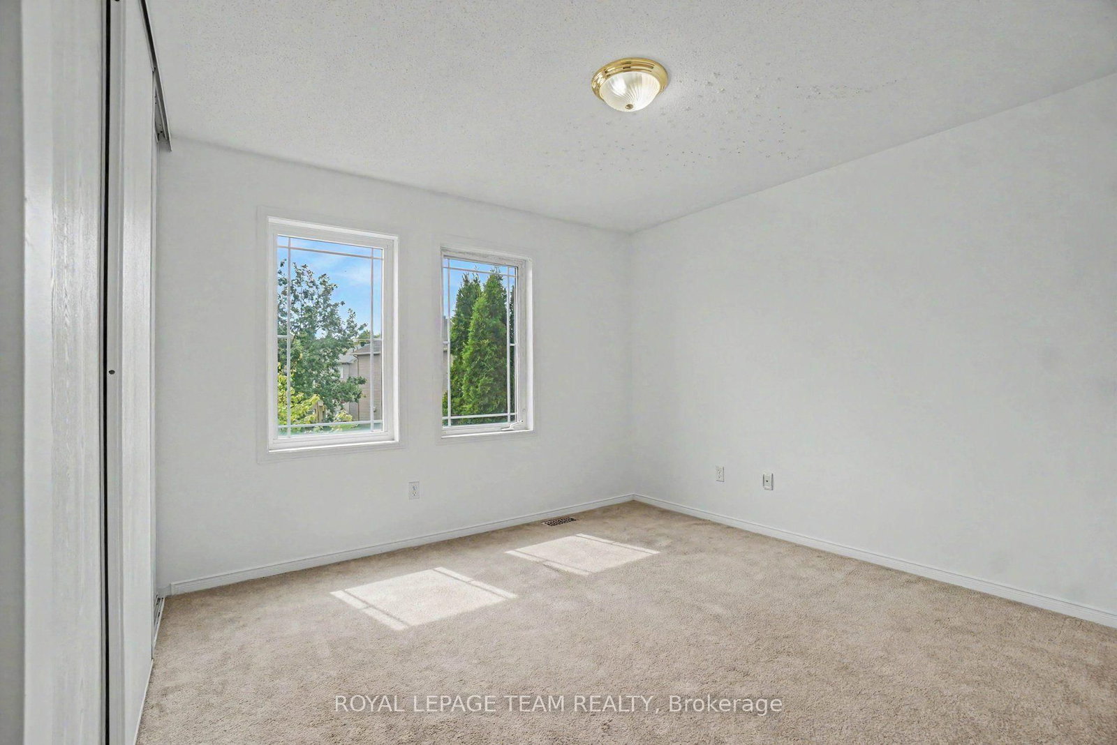 13 Stoneleigh Street • Ottawa, ON photo 24