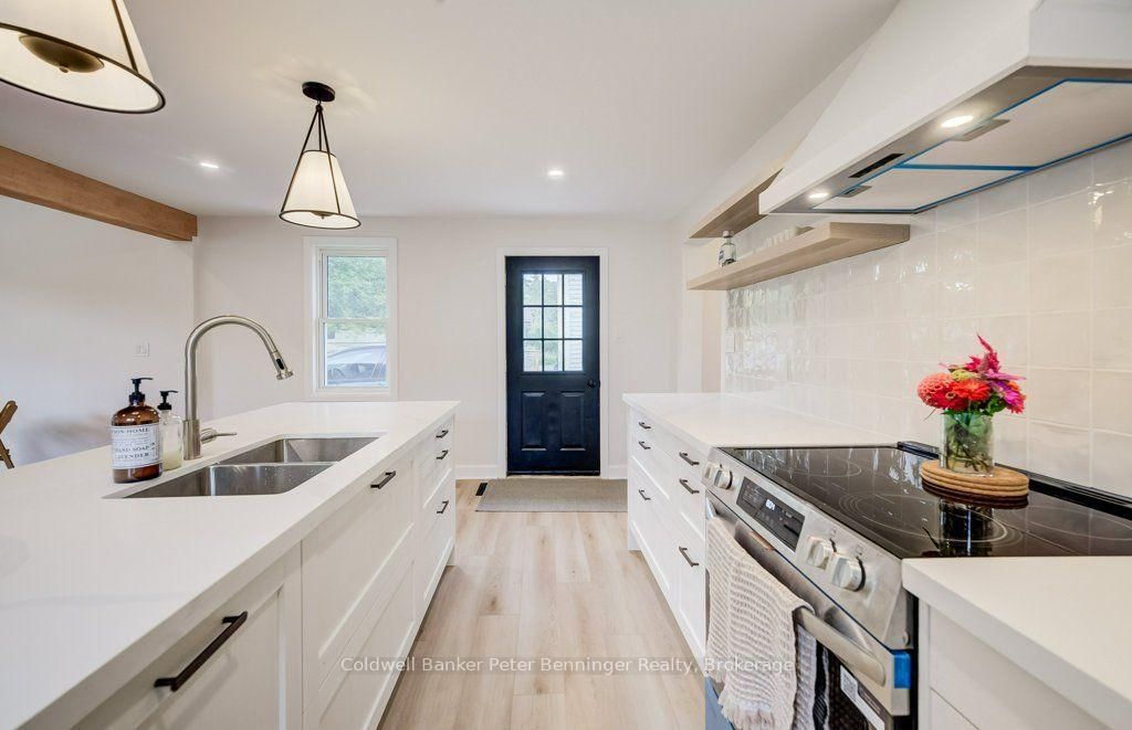 20 Elm Street • Brockton, ON photo 13