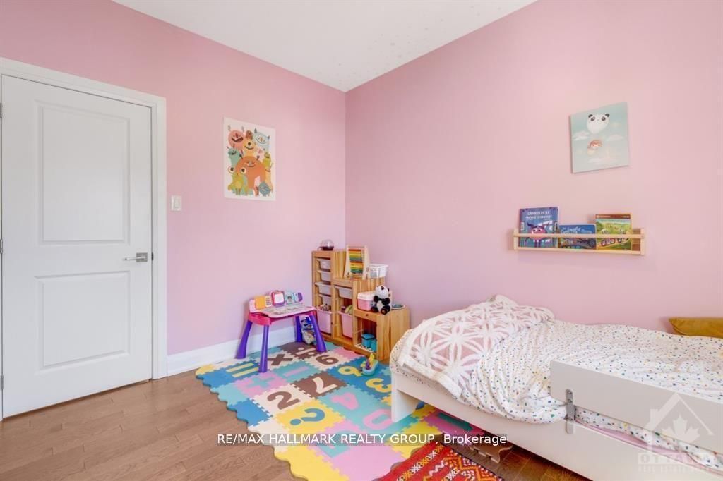 250 Richardson Avenue • Ottawa, ON photo 26