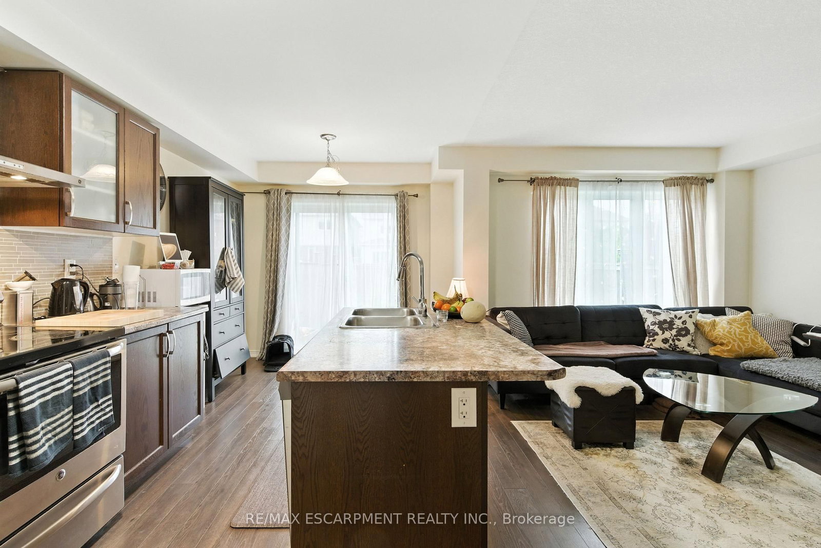 245 Powell Road, Brantford 4