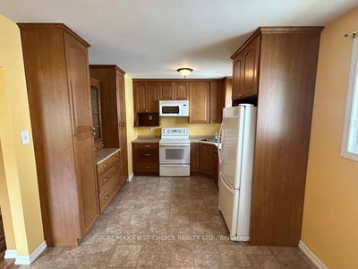 208 Gordon Street • Thunder Bay, ON photo 6