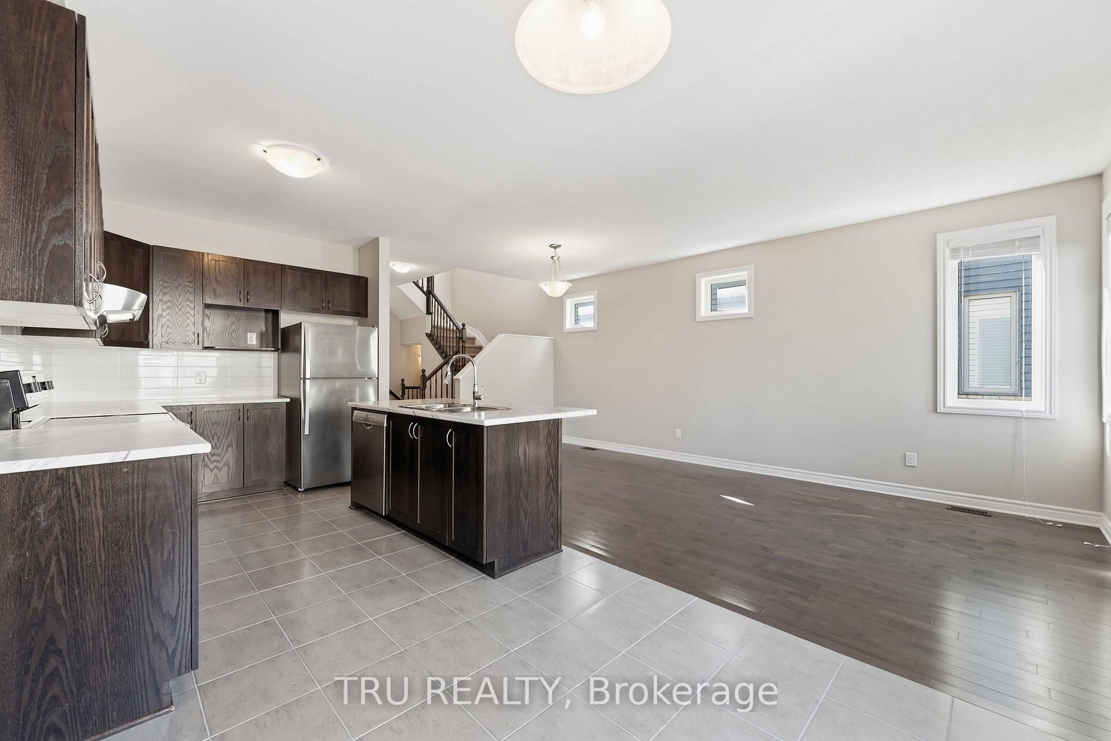 236 Yellowcress Way • Ottawa, ON photo 8