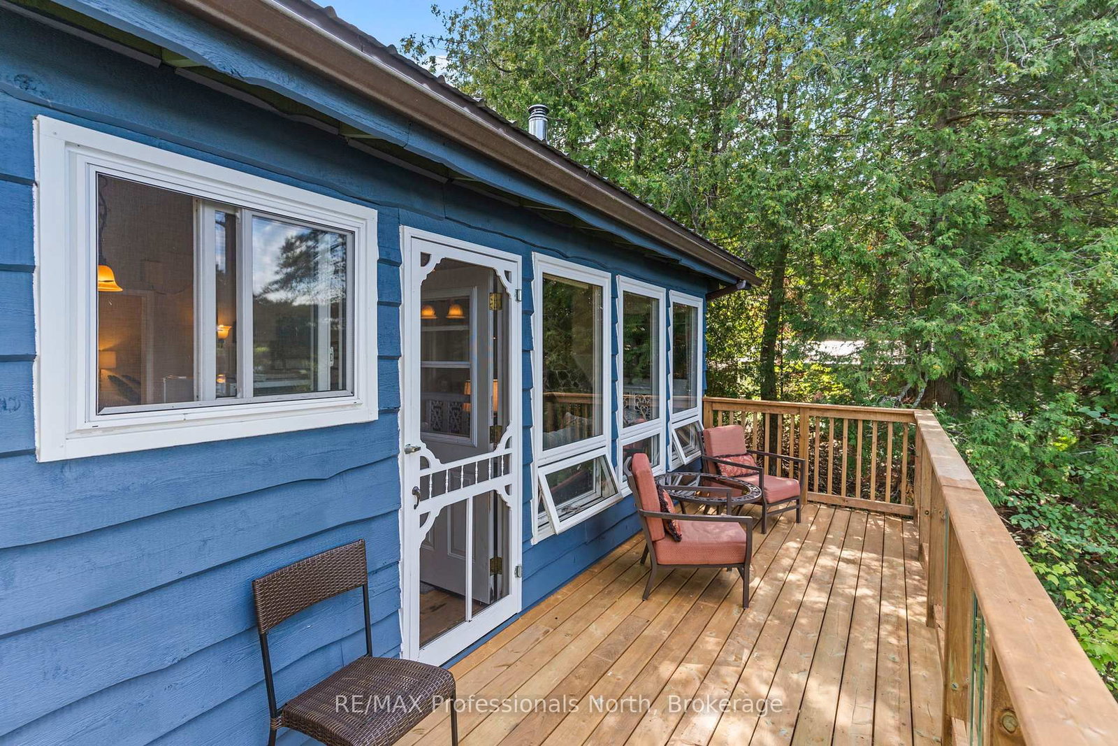 10279 Cope Lake WAO • Highlands East, ON photo 21