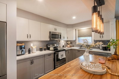 230 Meadowbrook Drive • #11 • Hamilton, ON photo 4