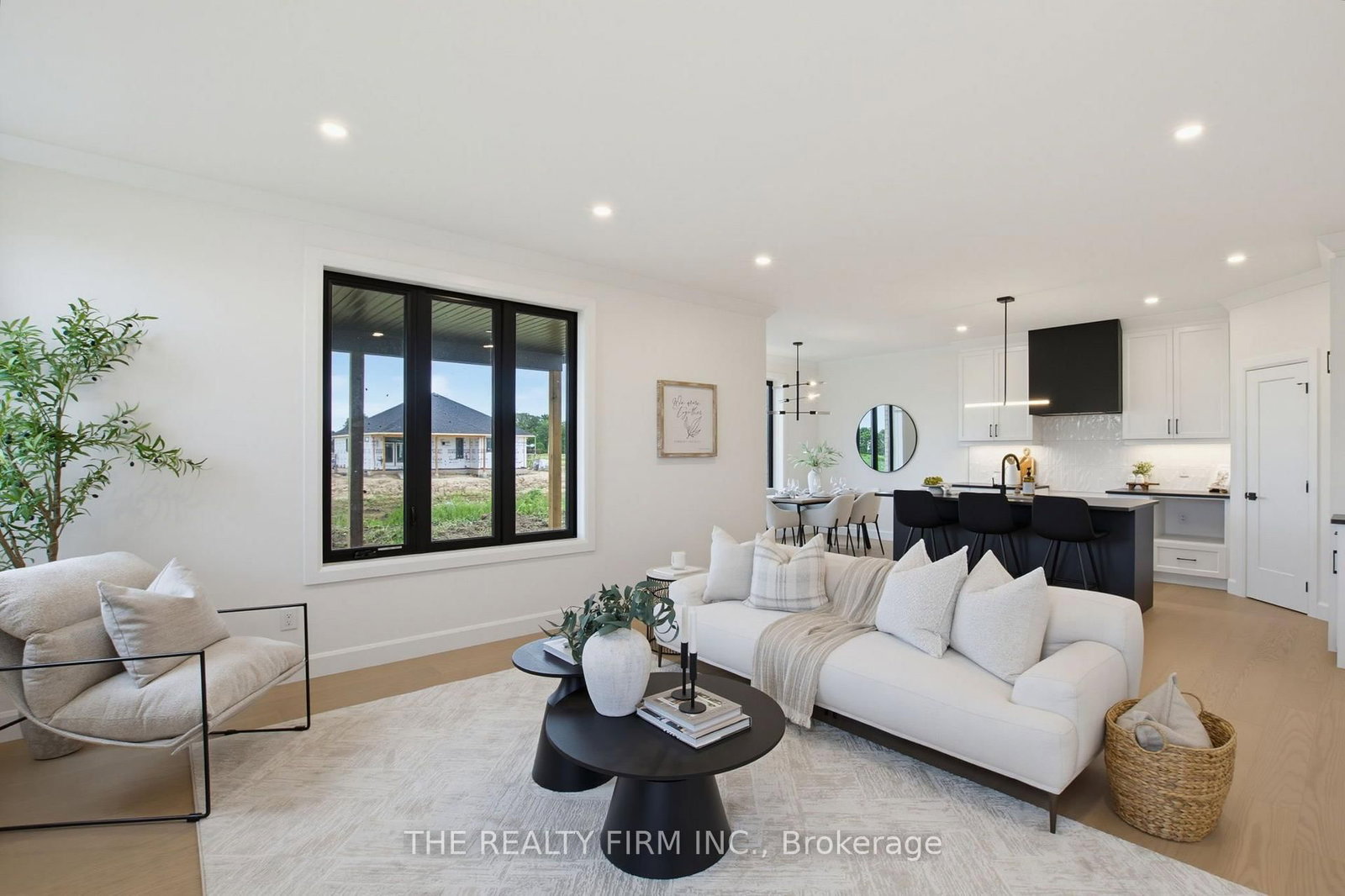 291 Elizabeth Street • Southwest Middlesex, ON photo 8
