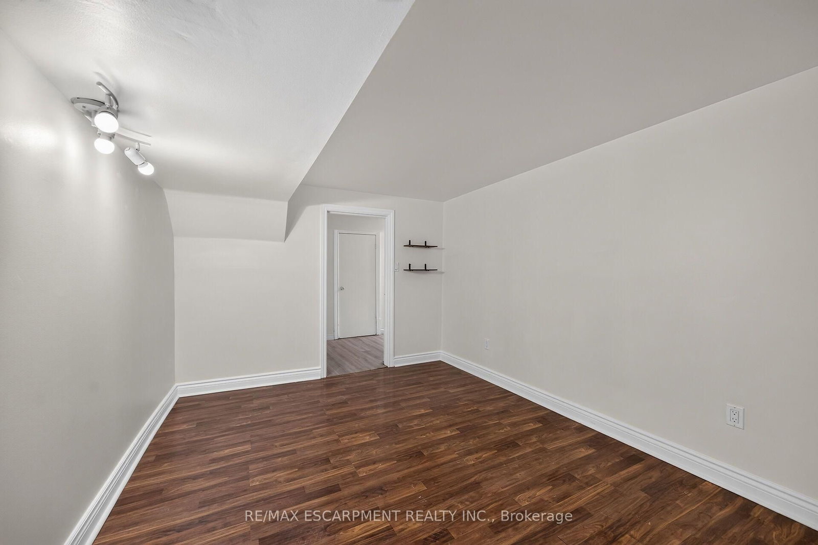 89 Wise Crescent • Hamilton, ON photo 33