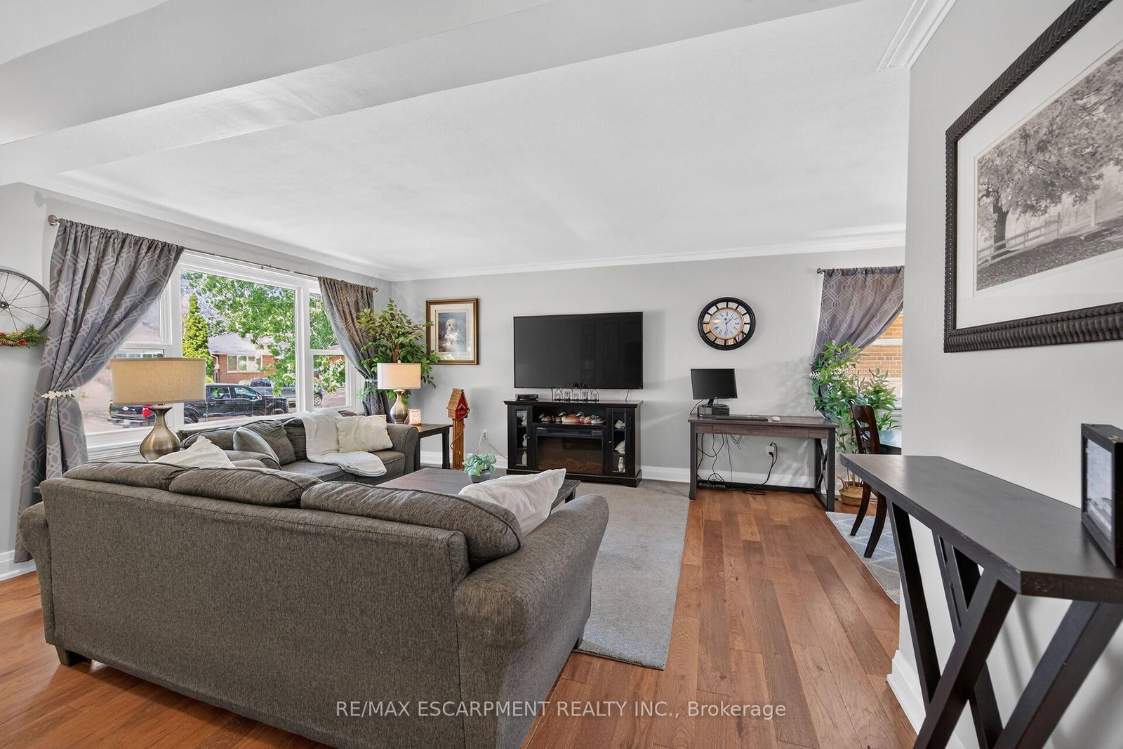 89 Wise Crescent • Hamilton, ON photo 6