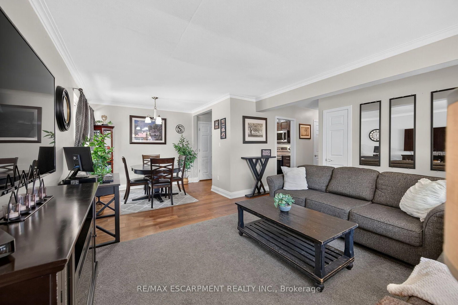 89 Wise Crescent • Hamilton, ON photo 9