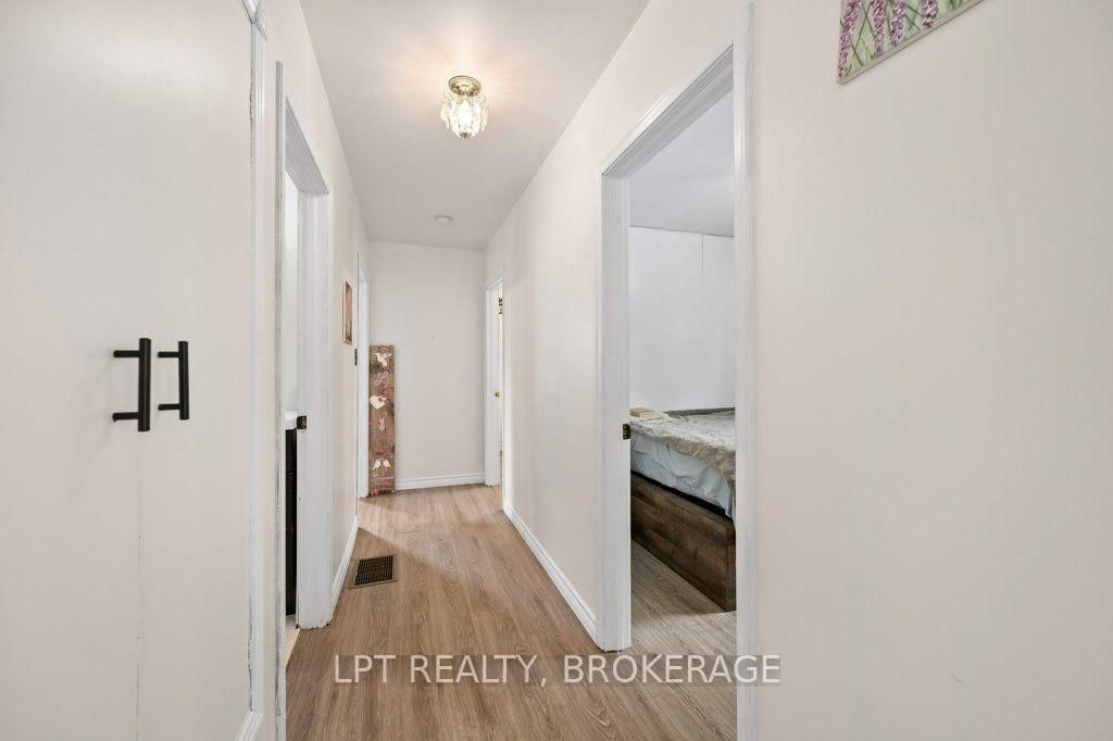 6175 Lakeview Drive • Verona, ON photo 13
