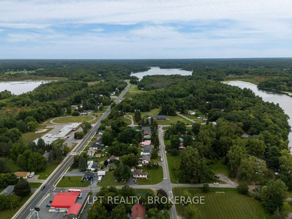 6175 Lakeview Drive • Verona, ON photo 42