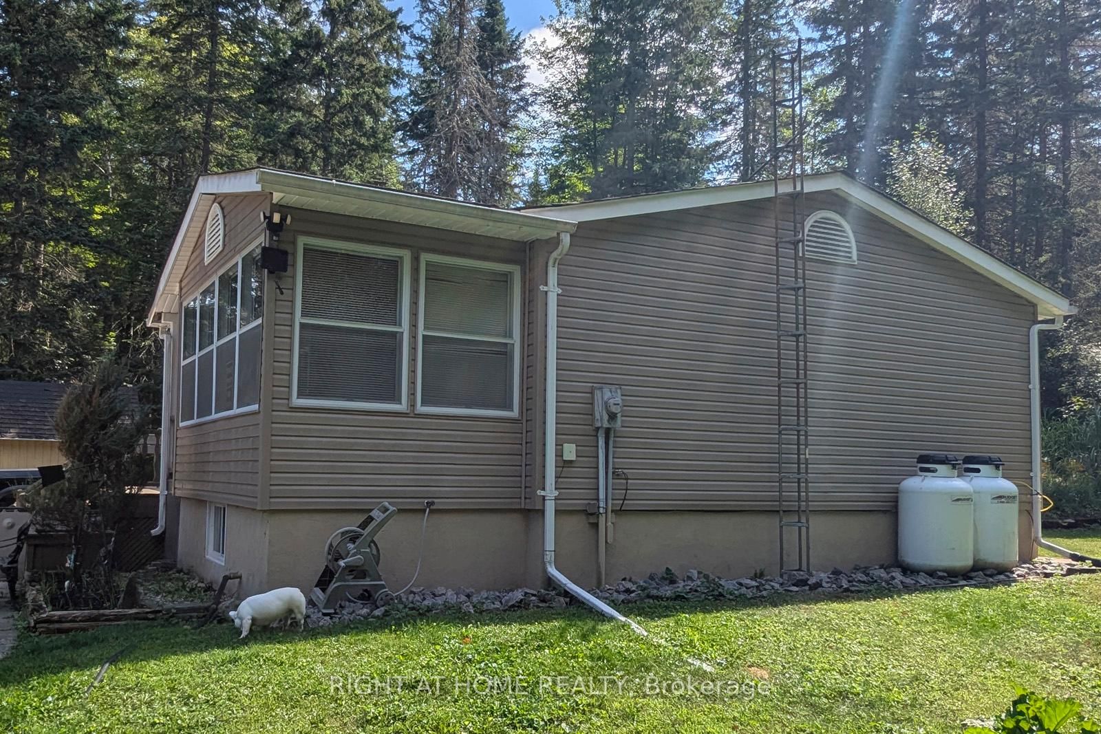 524 BALSAM CHUTES Road • Huntsville, ON photo 27