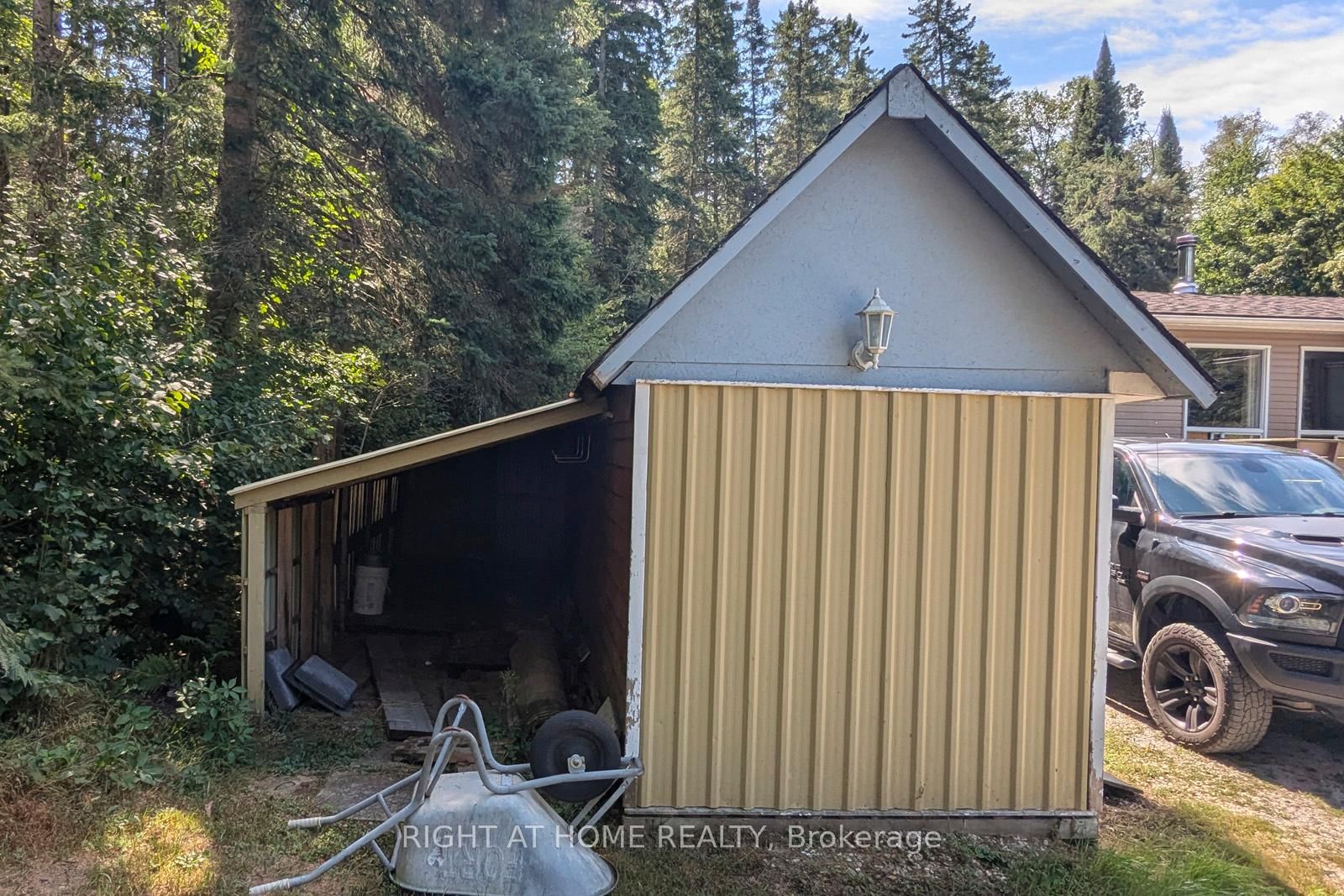 524 BALSAM CHUTES Road • Huntsville, ON photo 32