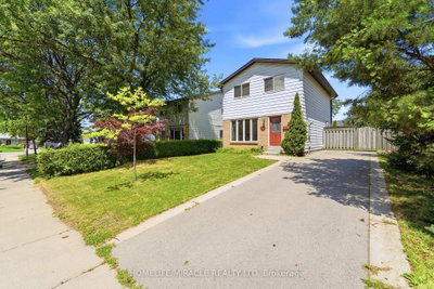 23 Heatherdale Place • Hamilton, ON photo 2
