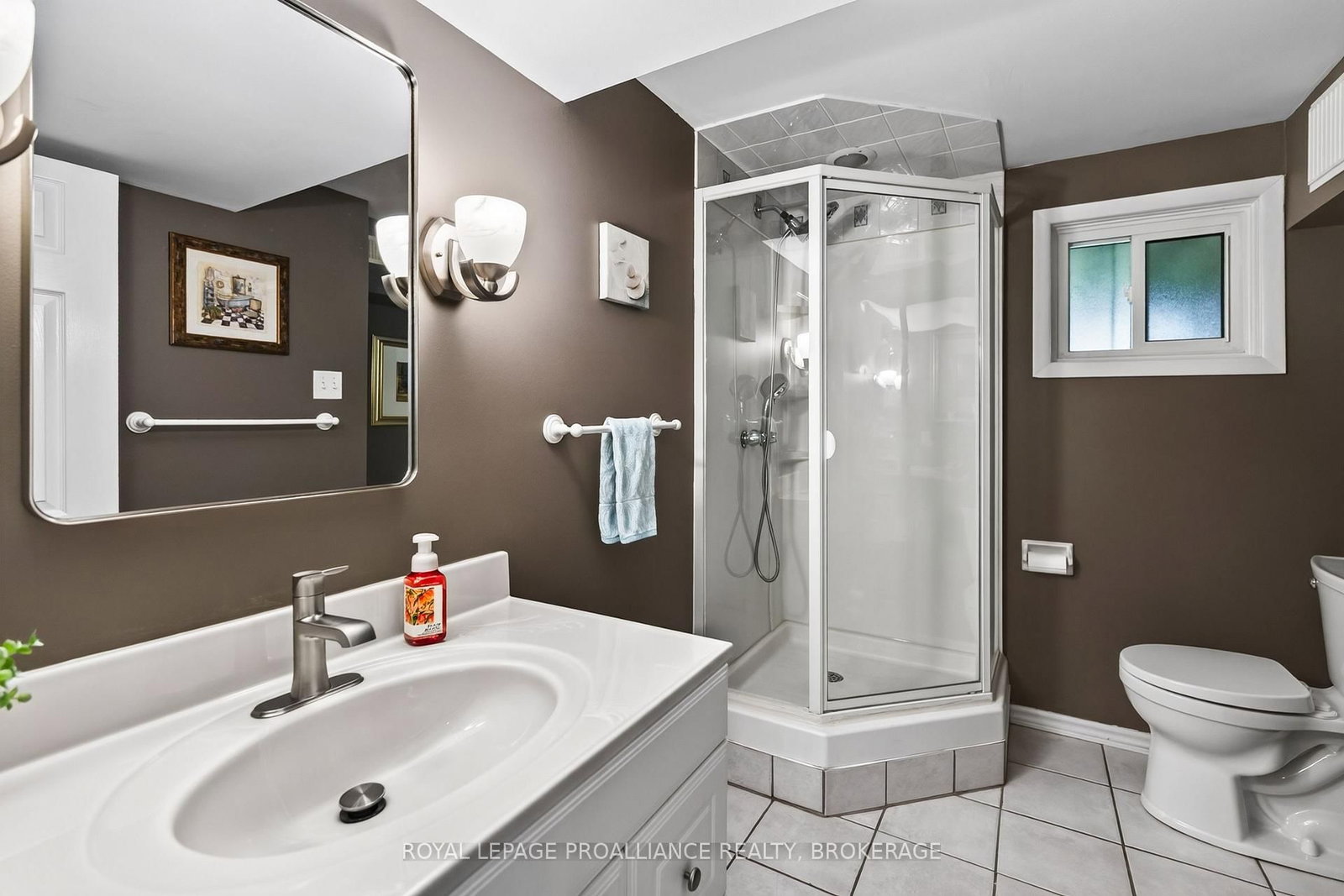 627 Stanford Street • Kingston, ON photo 25