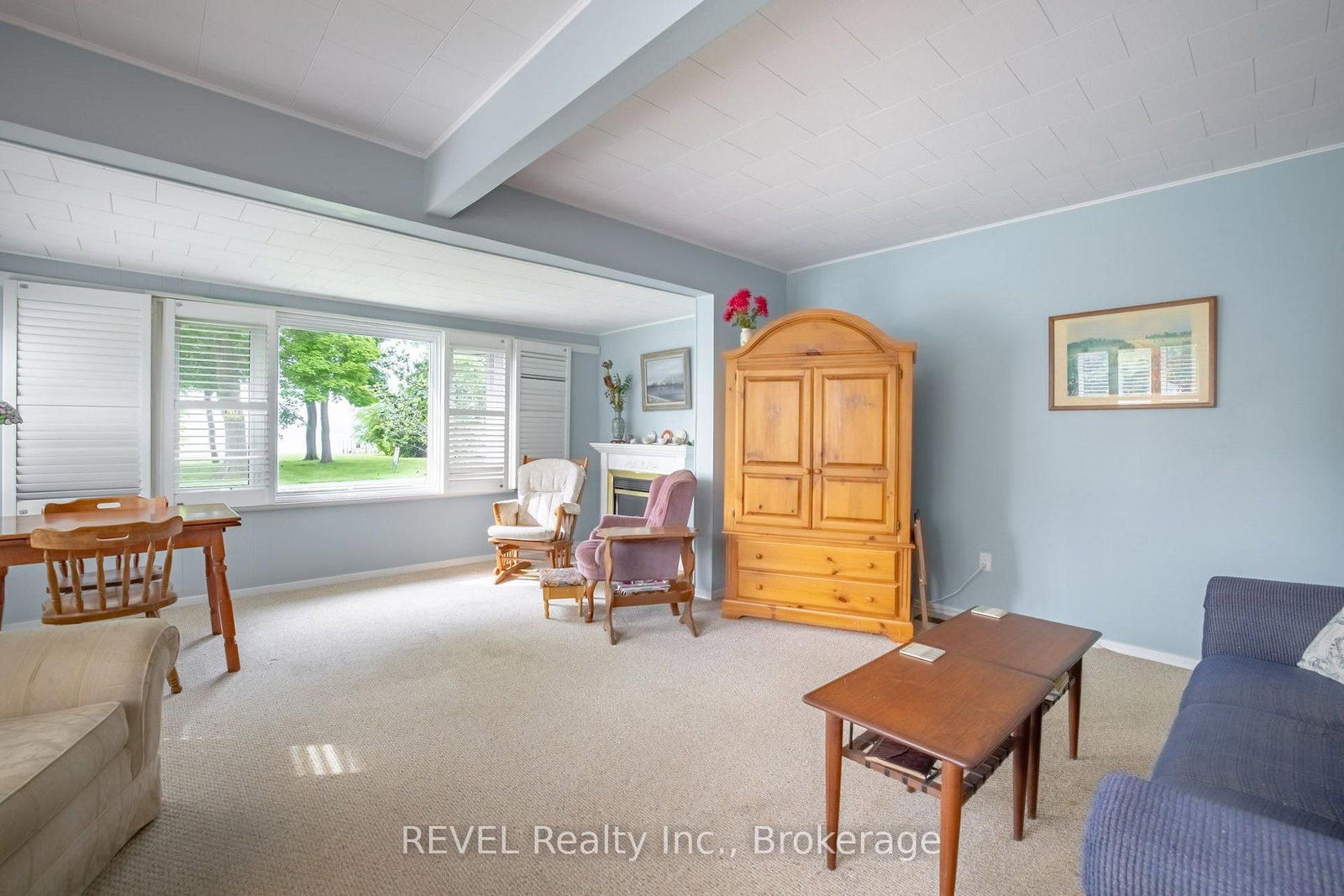 692 Lakeshore Road • Fort Erie, ON photo 13