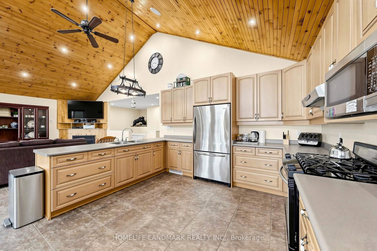 111 Campbell Beach Road • Kawartha Lakes, ON photo 10