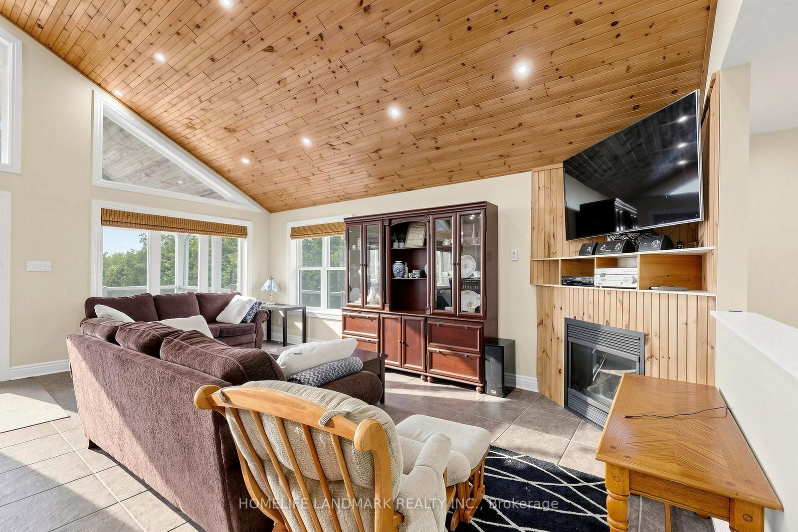 111 Campbell Beach Road • Kawartha Lakes, ON photo 8