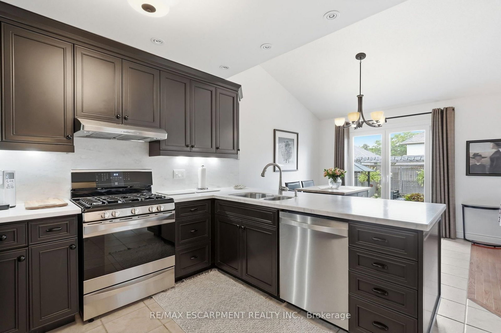 64 Redfern Avenue • Hamilton, ON photo 16