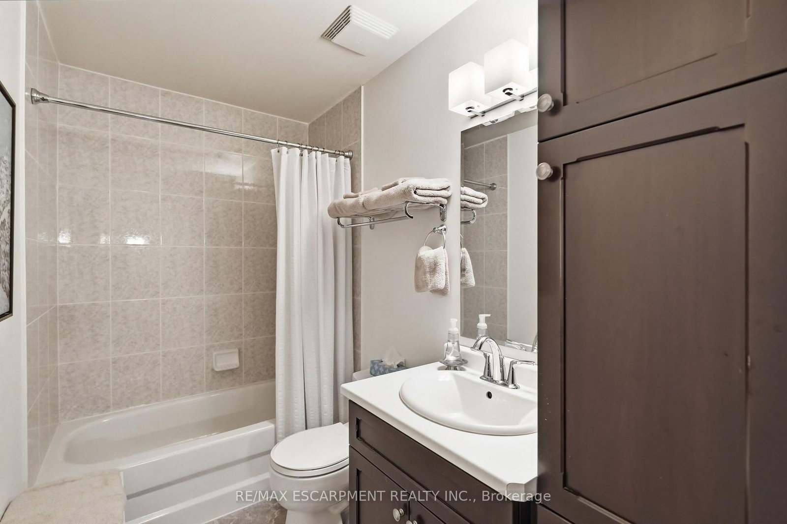 64 Redfern Avenue • Hamilton, ON photo 30