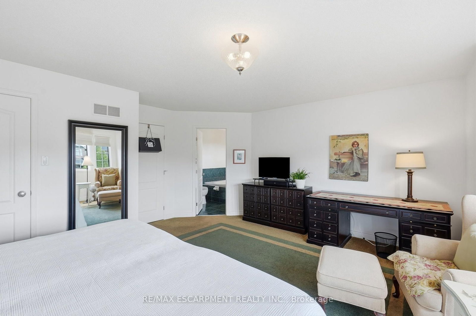 64 Redfern Avenue • Hamilton, ON photo 32