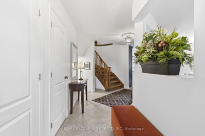 64 Redfern Avenue • Hamilton, ON photo 5