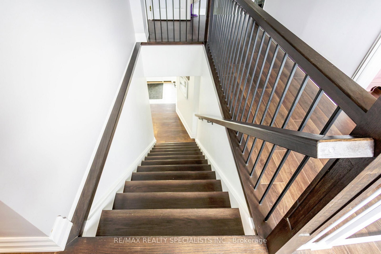 475 Main Street W • Grimsby, ON photo 14