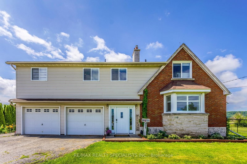 475 Main Street W