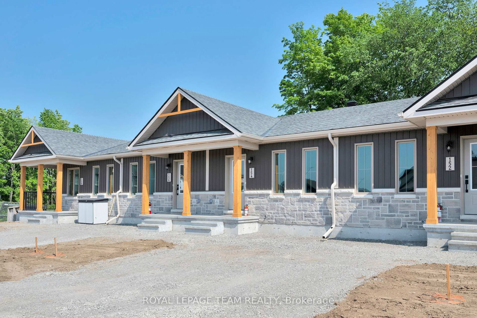 142 Doctor Agnes Craine Drive • Smiths Falls, ON photo 14