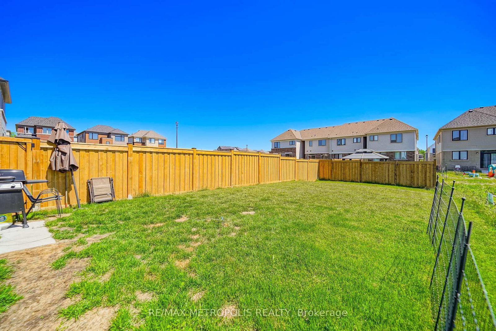 421 TREVOR Street - Photo 16