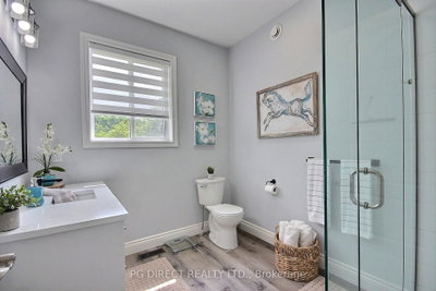 653 Pinewood School Road • Cramahe, ON photo 9