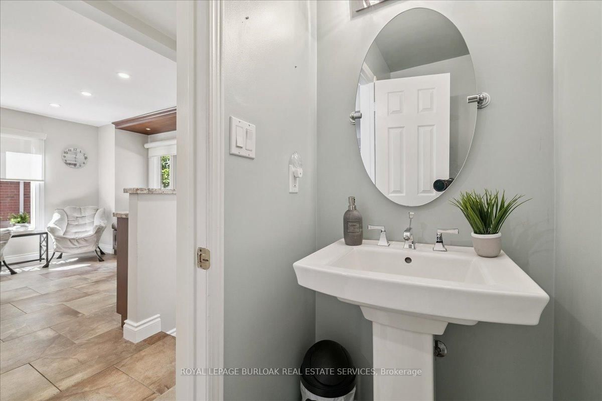 44 Sunvale Place • Hamilton, ON photo 7